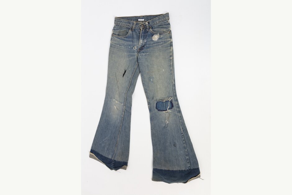 men's flare jeans AI fit checklist